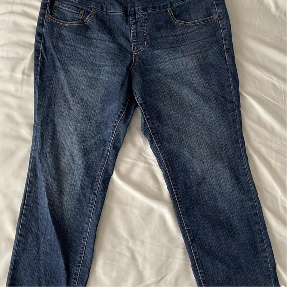 Bottoms - Picture 1 of 5